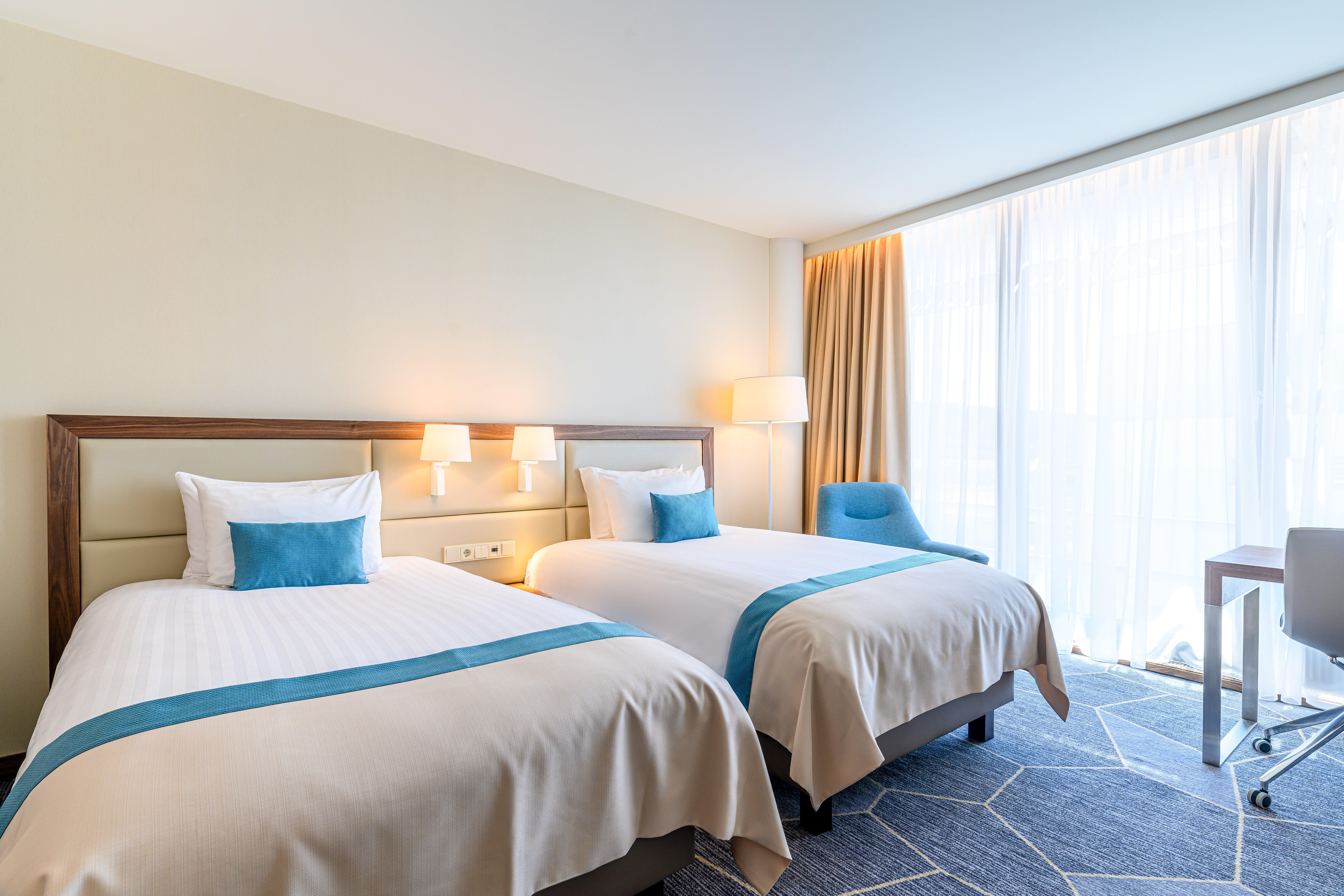 Crowne Plaza Maastricht By Ihg Hotel Exterior photo