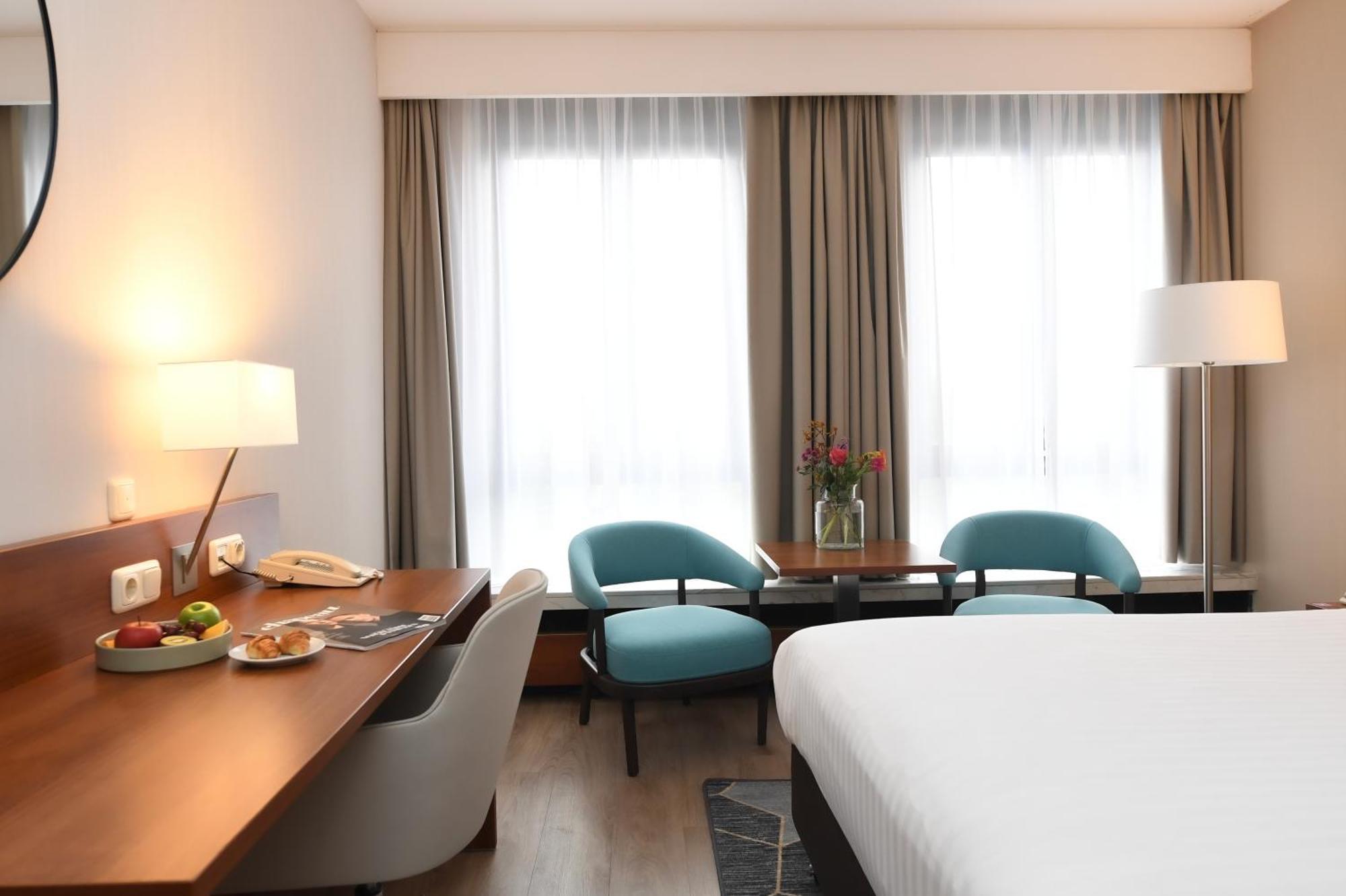 Crowne Plaza Maastricht By Ihg Hotel Exterior photo
