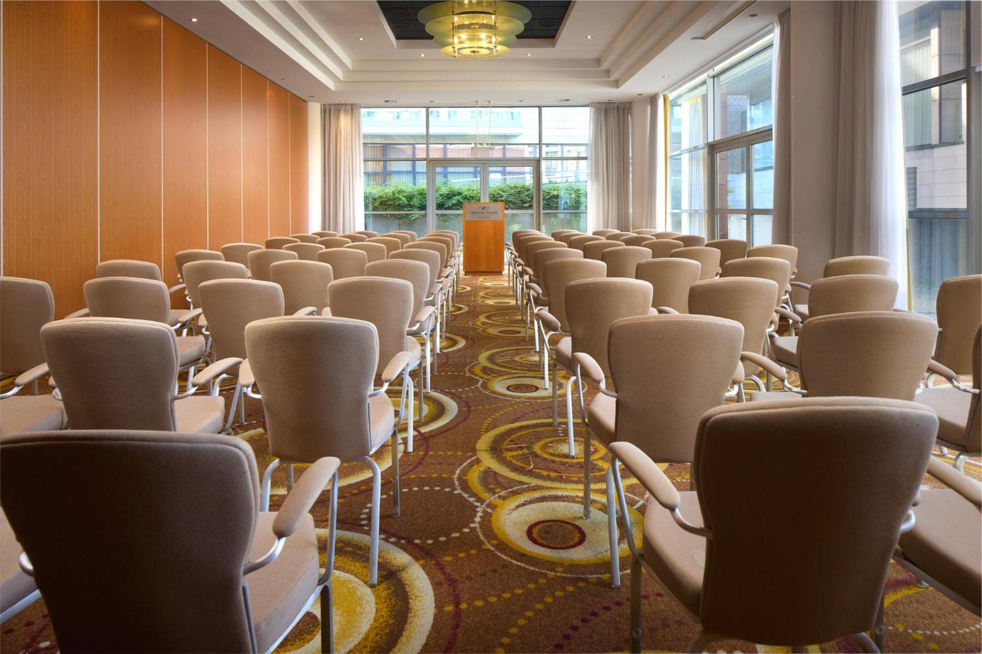 Crowne Plaza Maastricht By Ihg Hotel Exterior photo