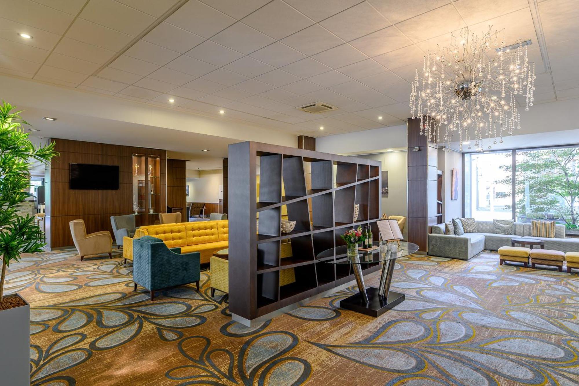 Crowne Plaza Maastricht By Ihg Hotel Exterior photo